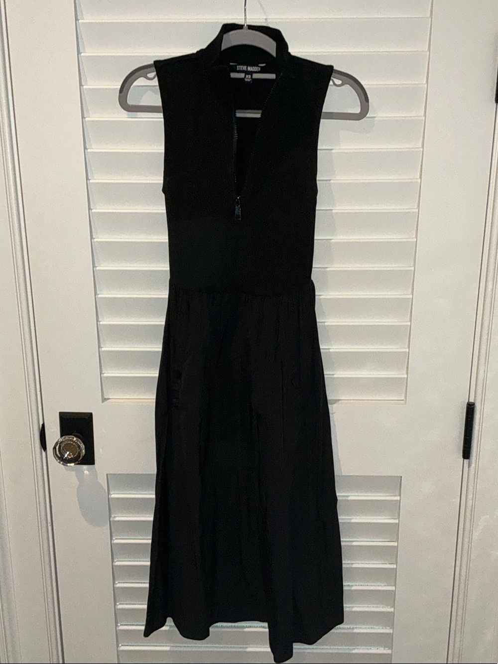 Sleeveless Black Midi Dress